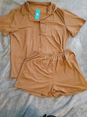 Cupshe Ribbed Button-Front Short Pajama Set - Tan